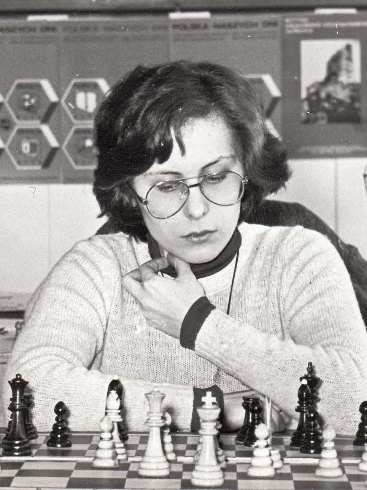 Iwona Jezierska ur. 2 czerwca 1958 w Bielsku-Białej